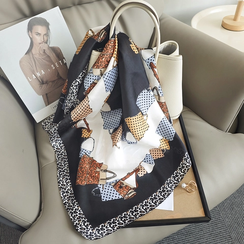 Damen Eleganter Polyester Satin Vierecktuch Retro Leopardenmuster Handtasche Muster Weicher Seidenartiger Dekoschal