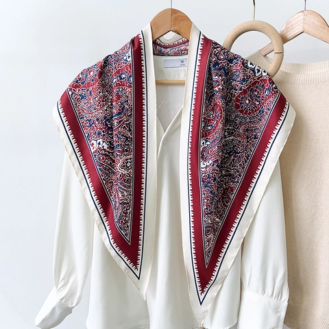 Women Elegant Satin Paisley Printed Triangular Scarf Vintage Old Money Style Large Shawl Fashion Decorative Wrap Accessory