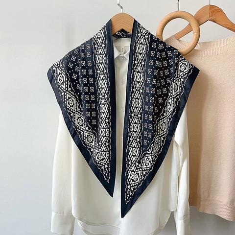 Pañuelo Triangular de Satén con Patrón Geométrico Vintage para Mujer Chal Estampado Bohemio Pañuelo de Cuello para Oficina