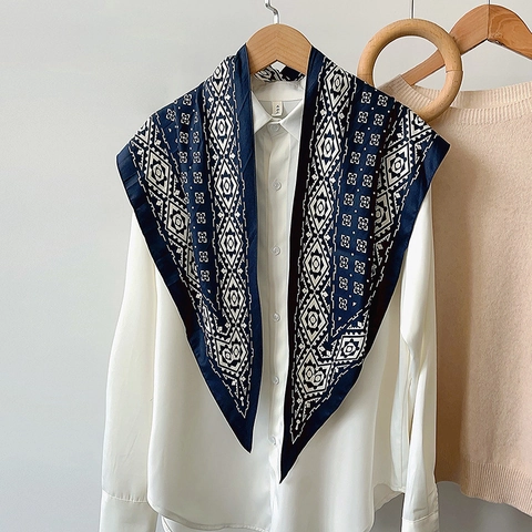 Pañuelo Triangular de Satén con Patrón Geométrico Vintage para Mujer Chal Estampado Bohemio Pañuelo de Cuello para Oficina