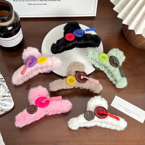 Pinza per Capelli in Peluche Autunno Inverno Donna Moda Pelliccia Sintetica Fermaglio Con Bottone Decorativo Accessori per Capelli Versatili