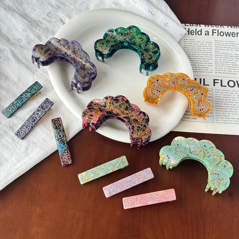 Vintage Acetate Hair Claw Clips Carved Floral Pattern Luxury Shark Clips Elegant Hairpins For Women Hair Accessories