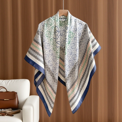Grande Sciarpa Quadrata in Satin da Donna Elegante Scialle con Stampa Paisley Vintage Avvolgente Effetto Seta per Viaggio