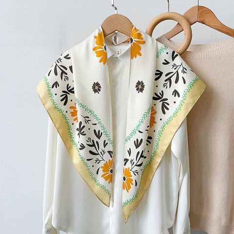 Elegante Pañuelo Triangular para Mujer Estampado Satén Efecto Seda Bandana Patrón Floral Verano Bufanda de Cuello Accesorio