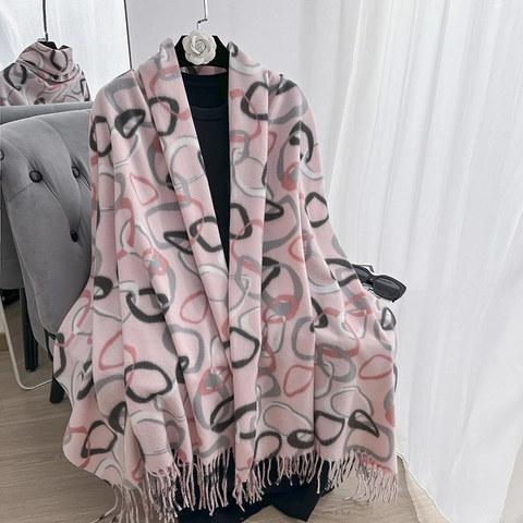 Women's Winter Elegant Geometric Interlocking Ring Printed Imitation Cashmere Warm Scarf Thick Long Shawl With Tassels