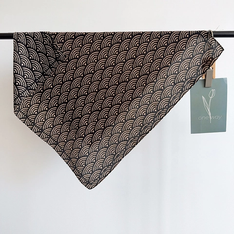 Foulard Quadrato da Donna con Motivo a Squame di Pesce Vintage Raso Sintetica Elegante Stampa a Onde Sciarpa Autunno Inverno