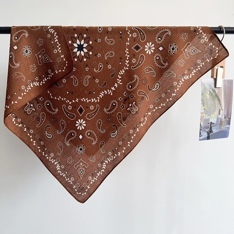 Foulard Carré en Satin à Imprimé Paisley Rétro Français Bandana Souple en Polyester pour Cheveux et Cou pour Femmes