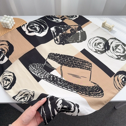 French Style Rose Print Polyester Square Scarf For Women Elegant Satin Finish Fashion Neck Scarf Fall Winter Scarf Decor