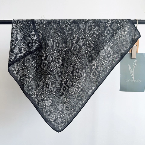 Vintage Paisley Printed Square Scarf For Women Polyester Satin Silk Feel Bandana Headscarf Neck Scarf For Daily Decoration
