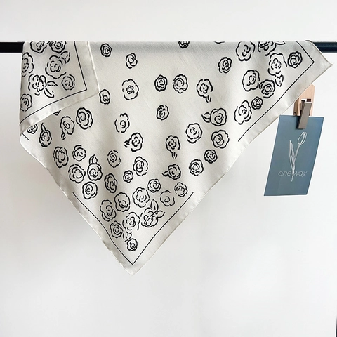 Vintage Rose Floral Print Square Scarf For Women Elegant Polyester Satin Feel Neck Head Scarf Fashion Hair Accessories