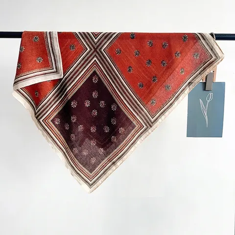 Franse Vintage Elegante Vierkante Sjaal Satijnachtige Polyester Visgraat Bedrukte Nekwarmer Voor Dames Herfst Winter