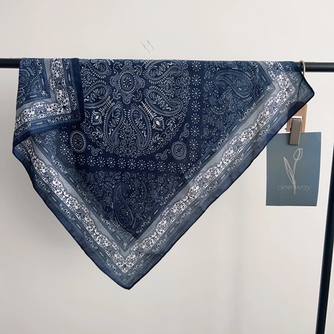 Women Retro Paisley Printed Satin Square Scarf Polyester Decorative Bandana Headscarf Neck Scarf Elegant Commute Shawl