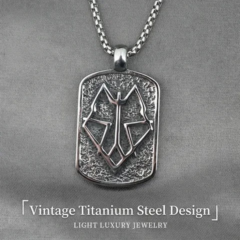 Retro Stainless Steel Wolf Head Totem Pendant Necklace For Men Vintage Geometric Hammered Rectangular Tag Jewelry