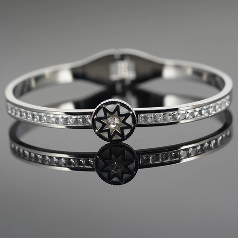 Brazalete de Moda de Acero de Titanio con Estrella de Diamantes de Imitación para Mujer Color Plata Geométrico Joyería Elegante