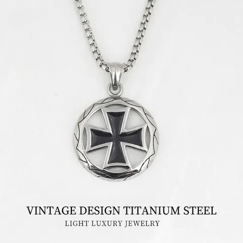 Titaniumstalen Ronde IJzeren Kruis Hanger Ketting Voor Heren Dames Punk Retro Hip Hop Street Emaille Druppellijm Sieraden Accessoires
