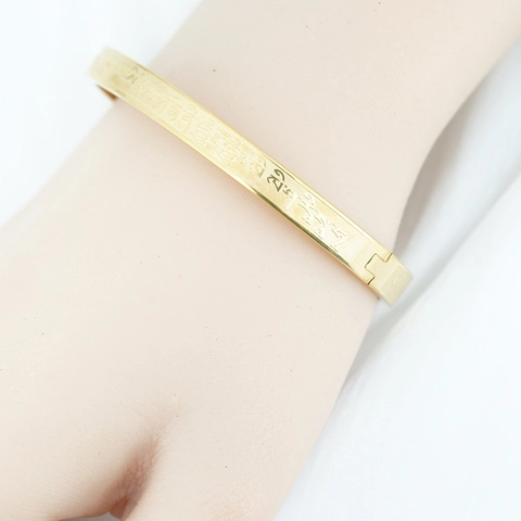 Brazalete Vintage de Acero de Titanio Dorado para Mujer Mantra Religioso Sánscrito Grabado Joyería de Acero Inoxidable