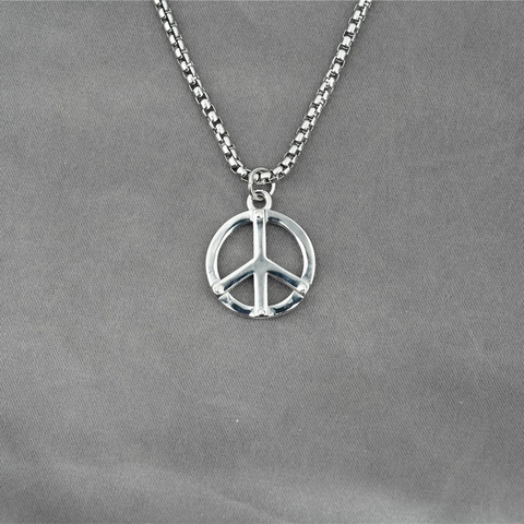Vintage Edelstahl Friedenszeichen Anhänger Halskette Für Herren Damen Poliert Silber CND Symbol Retro Neutral Schmuck Täglicher Accessoire