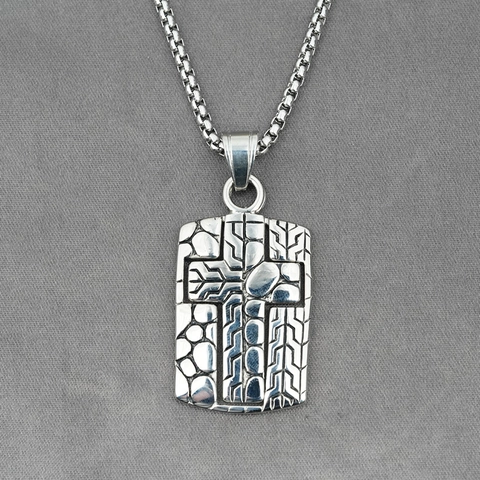 Collier avec Pendentif Croix en Acier Titane Vintage pour Hommes Rétro Hip Hop Plaque Rectangulaire Style Industriel Bijoux