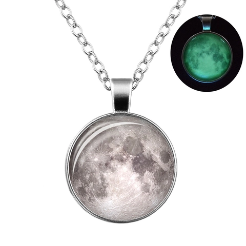 Leuchtende Mond Anhänger Halskette Vintage Legierung Glas Leuchten Im Dunkeln Galaxie Weltraum Rund Pullover Kette Unisex Schmuck