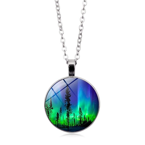 Vintage Alloy Northern Lights Forest Pattern Glass Cabochon Pendant Necklace For Women Aurora Galaxy Jewelry Retro Sweater Chain Gift
