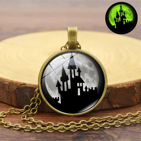 Collana Con Pendente Castello Luna Piena Luminosa Halloween In Lega Vetro Gotica Luminosa Al Buio Gioielli A Catena Lunga Per Uomo Donna Regalo