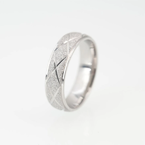 Titaniumstalen Gewatteerde Ring Voor Heren Dames Matte Afwerking Geometrisch Gewatteerd Patroon Vingerring Mode Sieraden Koppel Trouwring