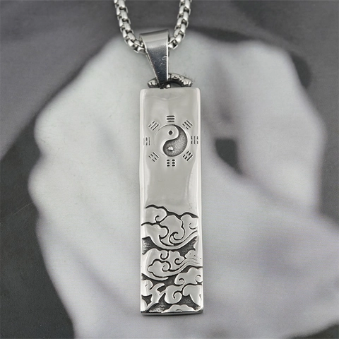 Collana con Ciondolo Bagua Taiji in Acciaio Inossidabile da Uomo Vintage Targhetta Rettangolare Nuvola Auspiciosa Gioielli