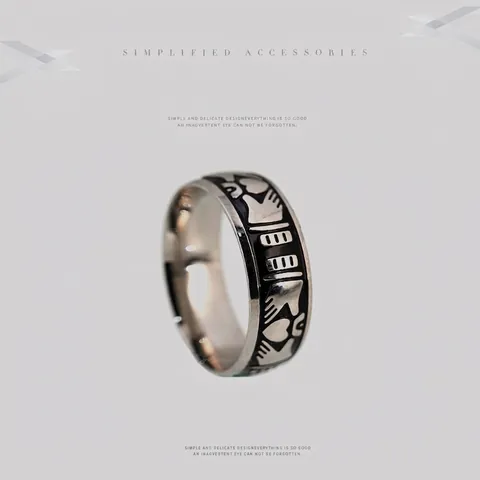 Vintage Stainless Steel Claddagh Ring For Women Men Hands Holding Heart Crown Friendship Retro Band Unisex Polished Jewelry