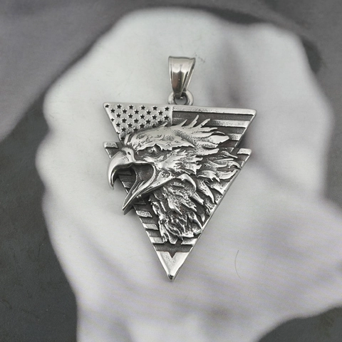 Vintage Titanium Steel Eagle Pendant Necklace For Men Hip Hop Punk Stainless Steel American Flag Eagle Head Triangle Medallion Jewelry
