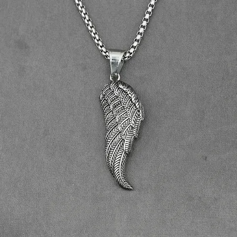Collar con Colgante de Ala de Ángel de Acero de Titanio Vintage Pluma 3D Envejecida Joyería Hip Hop Punk para Hombre Mujer Pareja