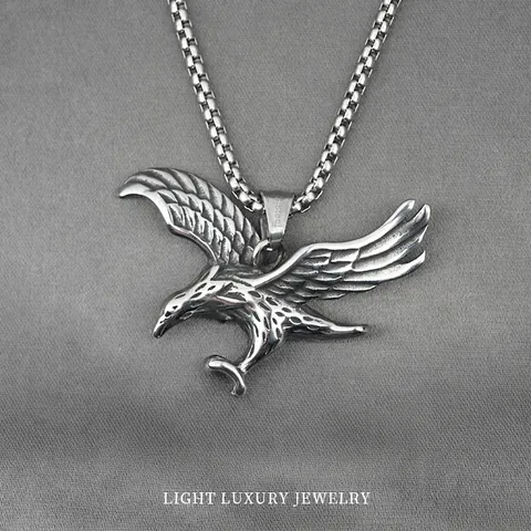 Collana con Ciondolo Aquila in Acciaio al Titanio Vintage Distressed Acciaio Inossidabile Gioielli per Uomo