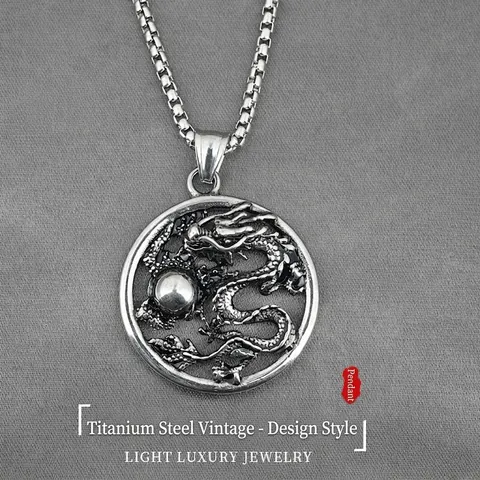 Collana con Ciondolo a Rilievo di Drago in Acciaio al Titanio Retrò per Uomo Gioielli con Drago Cinese Rotondo Vintage