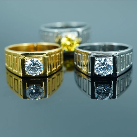 Anello da Uomo in Acciaio Inossidabile a Fascia Larga Trama Geometrica a Righe Zirconia Intarsiata Gioielli Accessori Moda