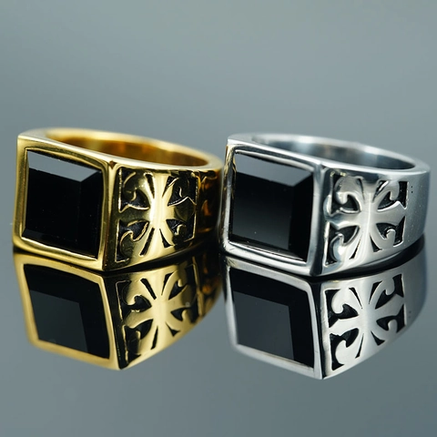 Anello a Sigillo in Acciaio Inossidabile da Uomo Vintage Con Intarsio in Strass Nero Quadrato Motivo a Croce Cava Gioielli Punk