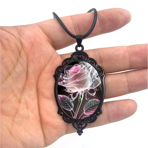 Collana con Pendente Ovale in Lega di Vetro Rosa Rosa Vintage Cordino Nero Stile Gotico Gioielli Moda Donna