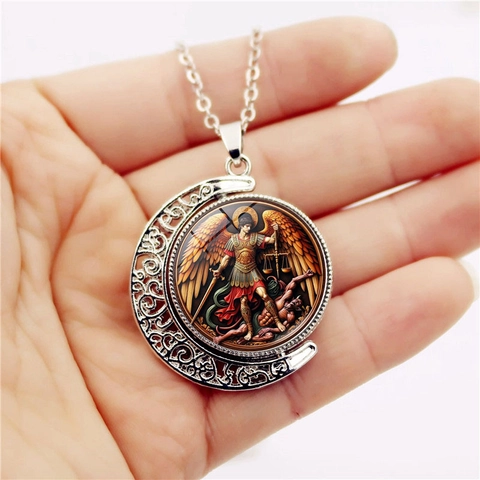 Vintage St Michael Archangel Necklace Alloy Moon Crescent Rotating Glass Dome Religious Pendant Jewelry For Men Women