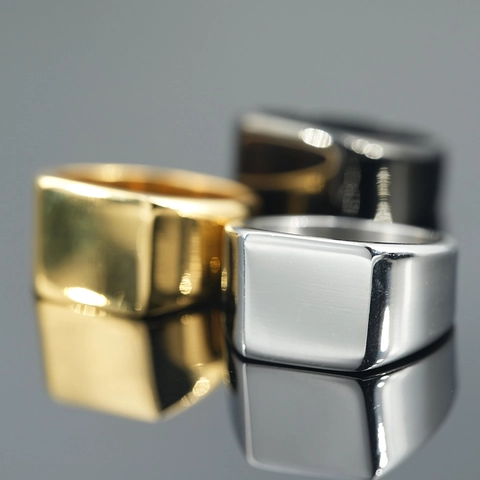 Anello a Sigillo Minimalista in Acciaio al Titanio Lucidato per Uomo Anello da Dito Geometrico Superiore Quadrato in Acciaio Inossidabile Gioielli Hip Hop