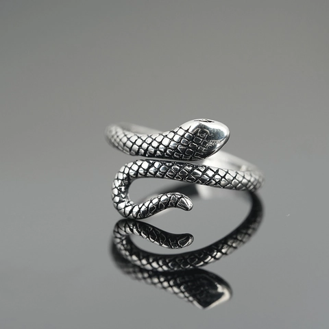 Vintage Punk Schlange Ring Titanstahl Tier Wickelband Geschnitzte Schuppentextur Ring Schmuck Für Herren Damen Gothic Party Zubehör