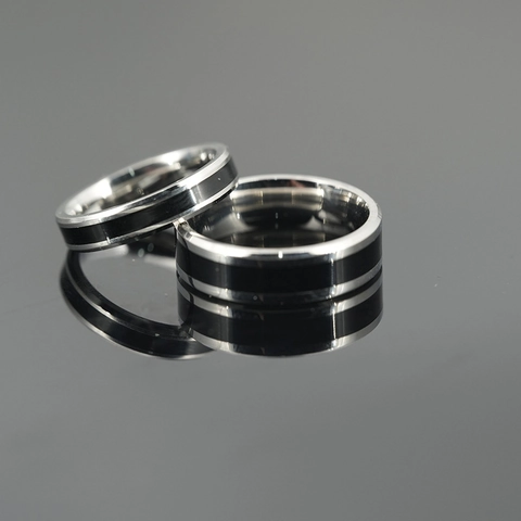 Anello a Fascia in Acciaio al Titanio Minimalista per Uomo Donna Argento Nero Bicolore Anello in Acciaio Inossidabile Lucidato Gioielli Regalo