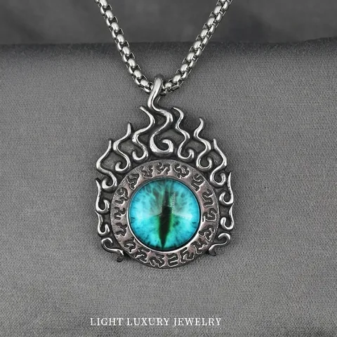 Collar de Colgante de Llama Ojo del Diablo de Acero de Titanio Vintage Gótico Punk Runas Talladas Joyería de Hip Hop