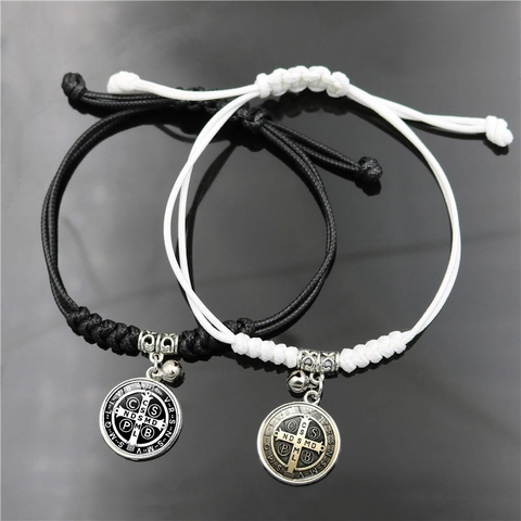 Bracciale in Corda Intrecciata con Medaglia di San Benedetto per Uomo Donna Regolabile Fatto a Mano Ciondolo a Croce Religiosa