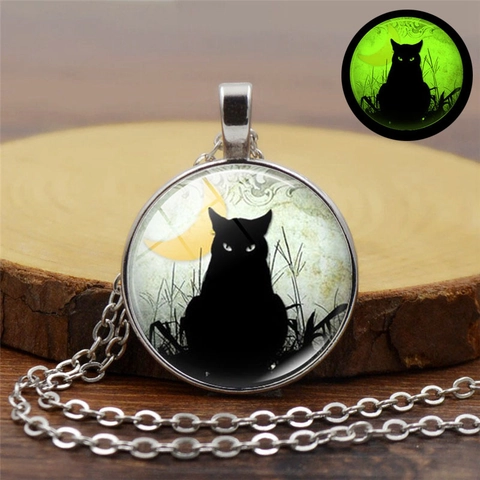 Luminous Black Cat Moon Pendant Necklace Glow In The Dark Vintage Alloy Glass Cabochon Necklace Halloween Jewelry For Women