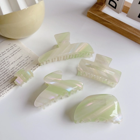 Elegante Pinza para el Cabello Coreana de Acetato Mármol Verde Irisado Geométrico Brillo de Concha Clip de Tiburón para Mujer