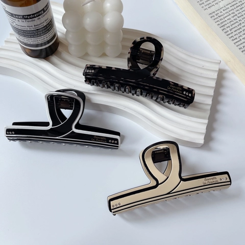 Frans Minimalistisch Acetaat Haarklauw Grote Haai Clip Voor Vrouwen Elegant Strass Letter Print Haaraccessoires Styling Tool