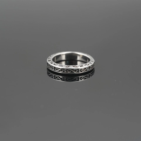 Anello Vintage in Acciaio al Titanio Con Motivo a Volute Intagliato per Uomo Donna Gothic Punk Lucido Colore Argento Hip Hop Gioielli
