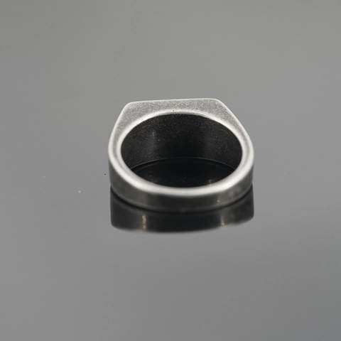 Anello Sigillo in Acciaio al Titanio Vintage per Uomo Stile Industriale Opaco Invecchiato Gioielli a Fascia Rettangolare