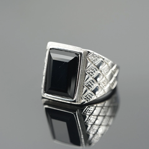 Anello da Uomo in Acciaio al Titanio Retrò con Strass Neri Incastonati Anello a Sigillo Rettangolare Punk Hip Hop Gioielli