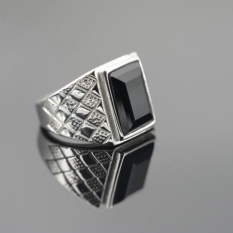 Anello da Uomo in Acciaio al Titanio Retrò con Strass Neri Incastonati Anello a Sigillo Rettangolare Punk Hip Hop Gioielli