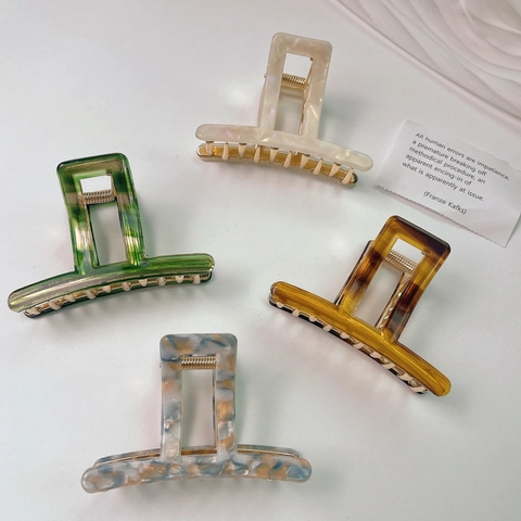 Acetate Shark Hair Claw Clip Minimalist Hollow Square Geometric Hairgrip For Women Elegant Fashion French Style Hair Accessory