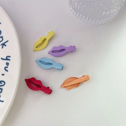 Cute Lip Shaped Hair Clips Sweet Candy Color Matte Iron Alloy Duckbill Clips Fashion Hair Accessories For Girls Women